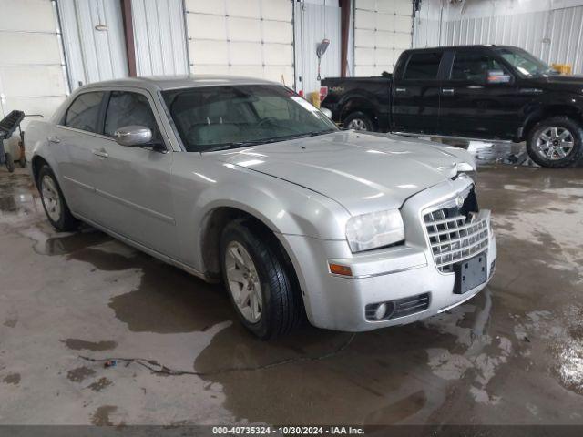  Salvage Chrysler 300