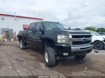  Salvage Chevrolet Silverado 2500