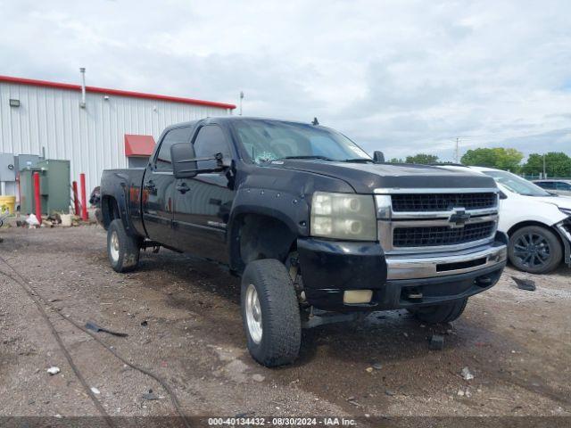  Salvage Chevrolet Silverado 2500