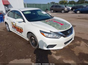  Salvage Nissan Altima