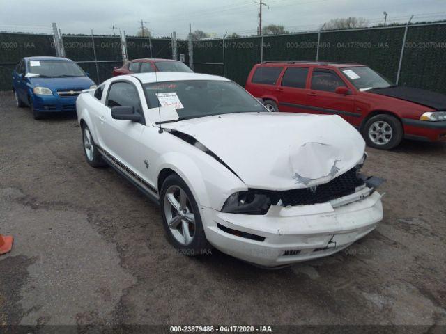  Salvage Ford Mustang