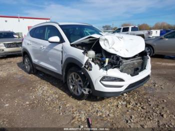  Salvage Hyundai TUCSON