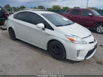  Salvage Toyota Prius