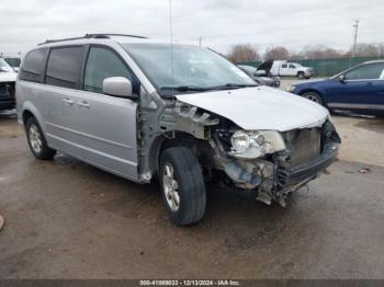  Salvage Chrysler Town & Country