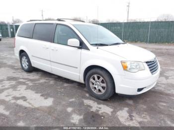  Salvage Chrysler Town & Country