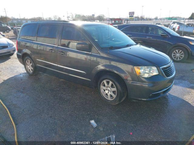  Salvage Chrysler Town & Country