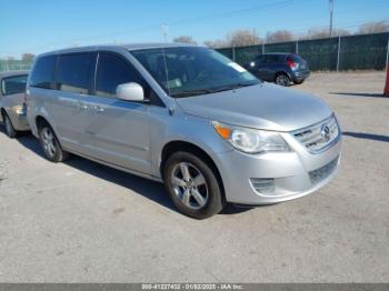  Salvage Volkswagen Routan