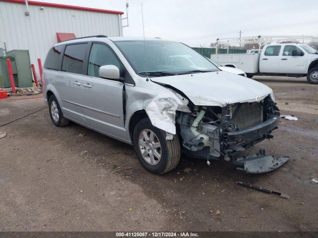  Salvage Chrysler Town & Country