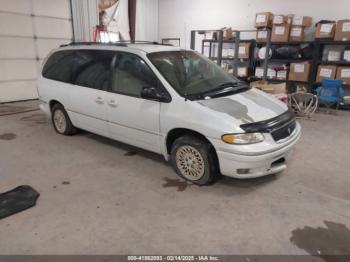  Salvage Chrysler Town & Country