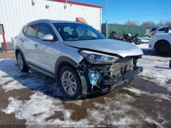  Salvage Hyundai TUCSON