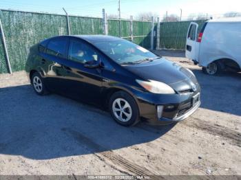  Salvage Toyota Prius