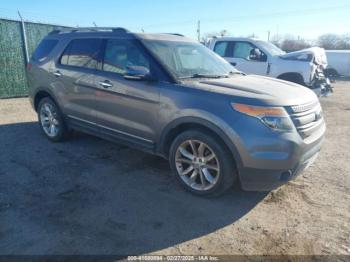  Salvage Ford Explorer