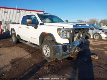  Salvage General Motors Sierra 3500HD