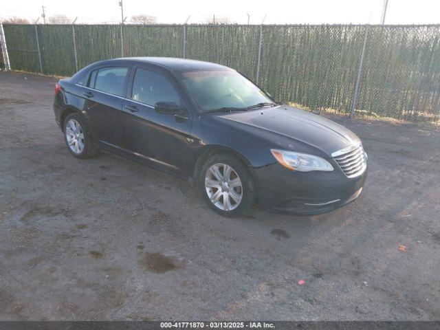  Salvage Chrysler 200