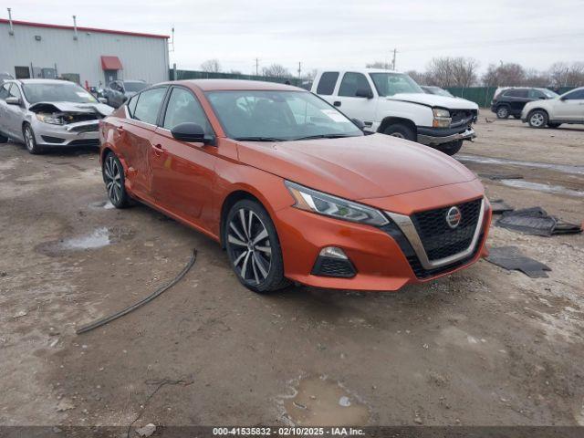  Salvage Nissan Altima
