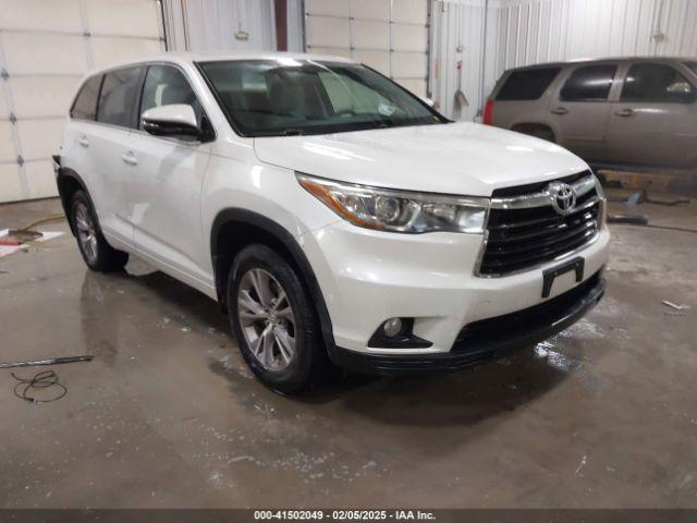  Salvage Toyota Highlander