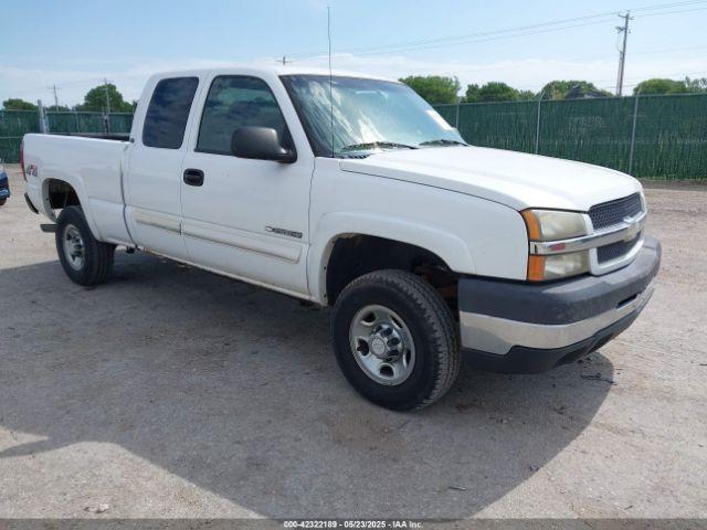  Salvage Chevrolet Silverado 2500