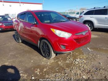  Salvage Hyundai TUCSON