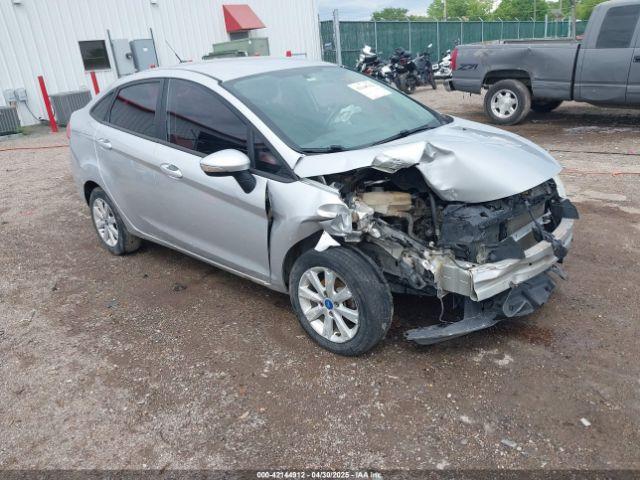  Salvage Ford Fiesta