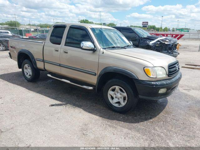  Salvage Toyota Tundra