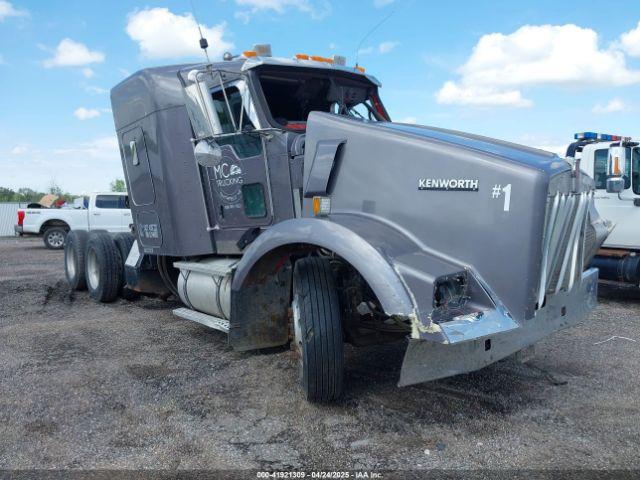  Salvage Kenworth T800
