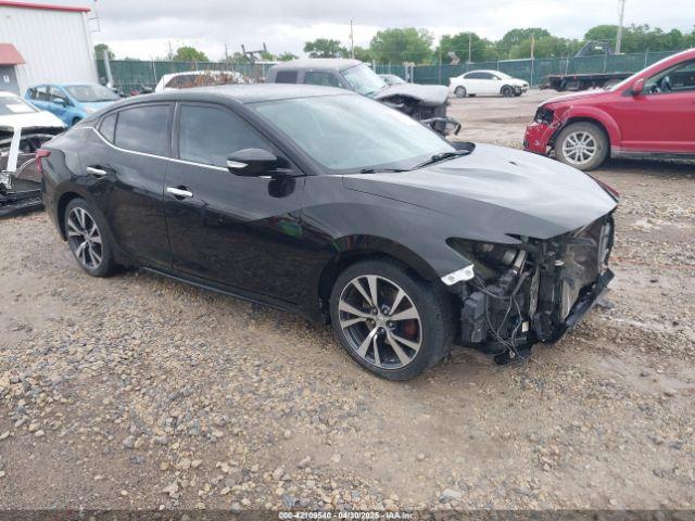  Salvage Nissan Maxima