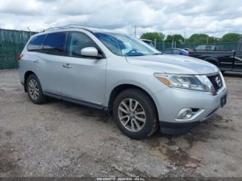  Salvage Nissan Pathfinder
