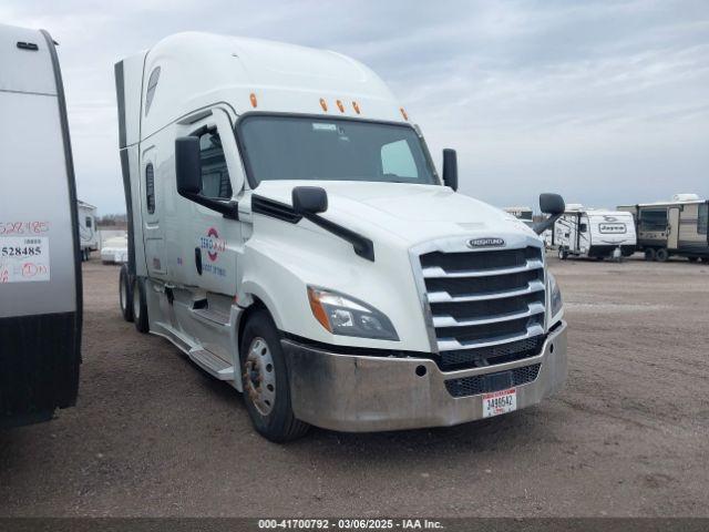  Salvage Freightliner New Cascadia 126