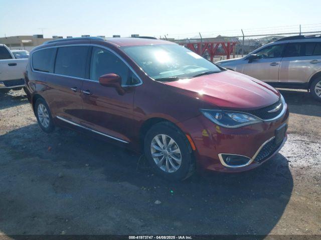 Salvage Chrysler Pacifica