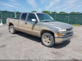 Salvage Chevrolet Silverado 1500