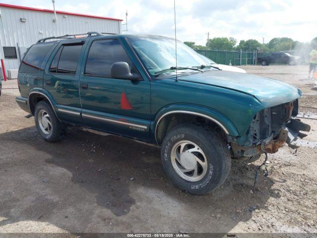  Salvage Chevrolet Blazer