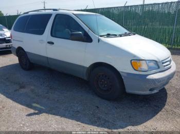  Salvage Toyota Sienna