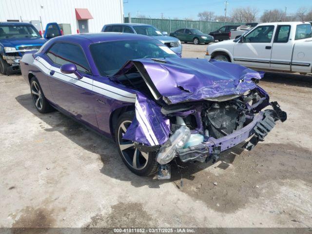  Salvage Dodge Challenger