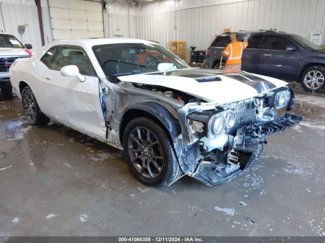  Salvage Dodge Challenger