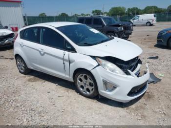  Salvage Ford Fiesta