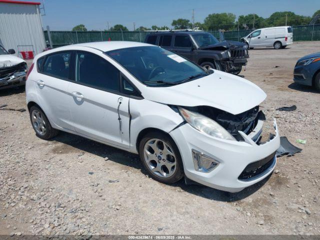  Salvage Ford Fiesta