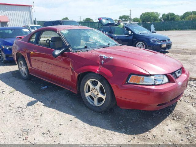  Salvage Ford Mustang