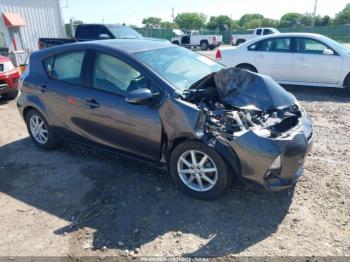  Salvage Toyota Prius c