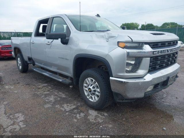  Salvage Chevrolet Silverado 2500