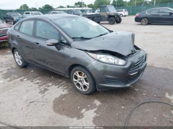  Salvage Ford Fiesta