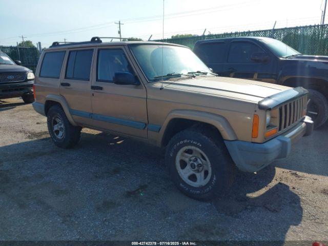  Salvage Jeep Cherokee