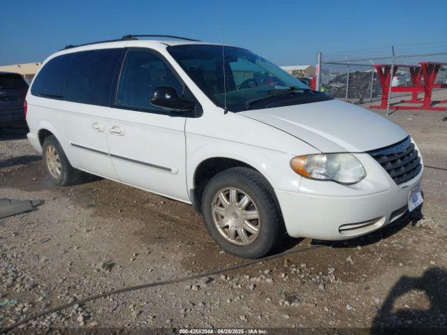  Salvage Chrysler Town & Country