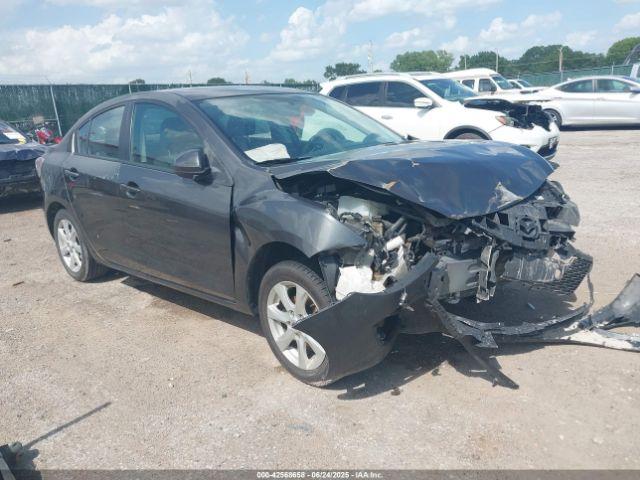  Salvage Mazda Mazda3