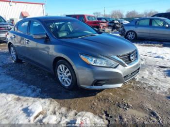  Salvage Nissan Altima