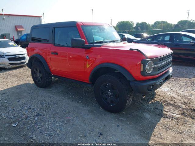  Salvage Ford Bronco