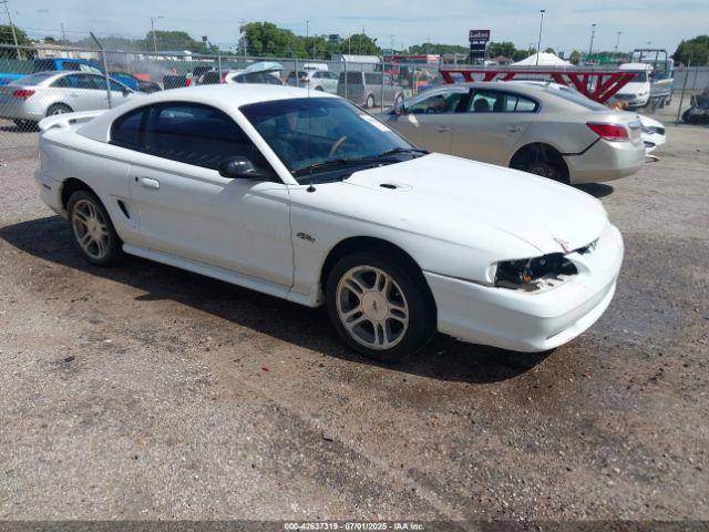  Salvage Ford Mustang