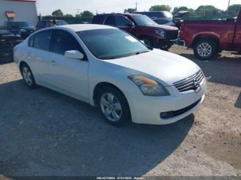  Salvage Nissan Altima