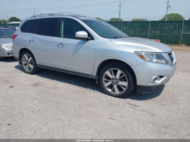  Salvage Nissan Pathfinder