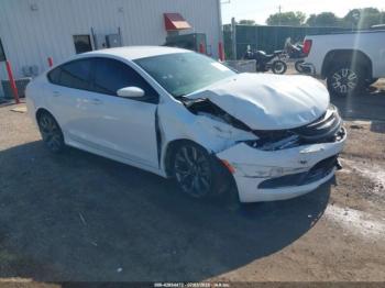  Salvage Chrysler 200