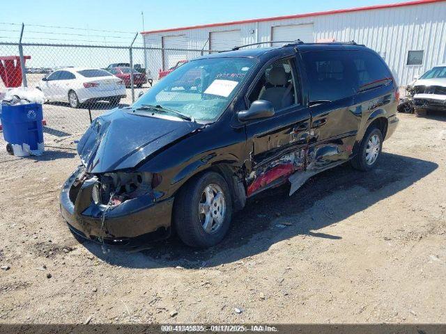  Salvage Chrysler Town & Country